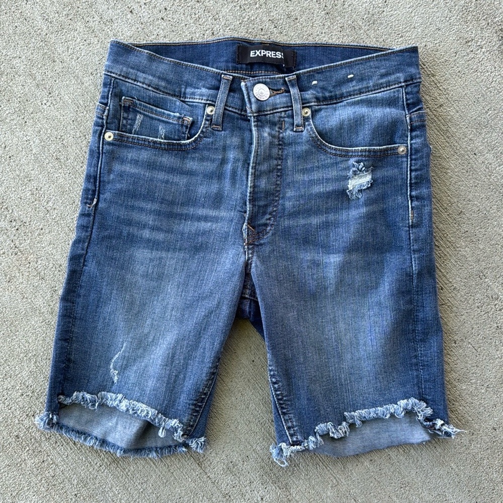 Express Bermuda highrise
